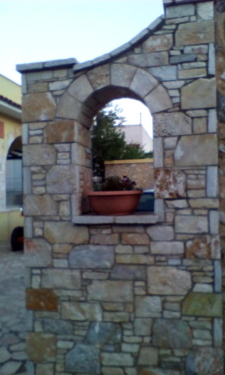 Lepa Kuca Hotel Spata  Exterior photo
